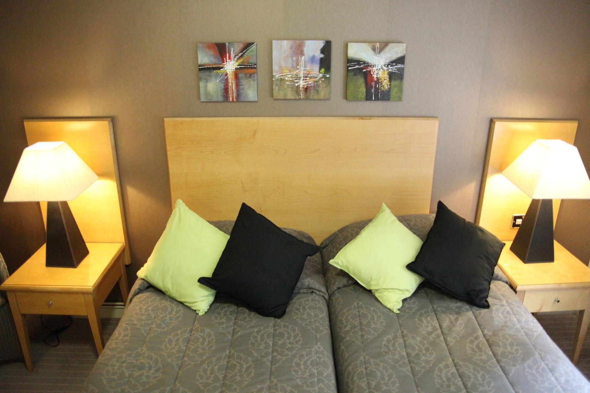 Stradey Park Hotel Llanelli Esterno foto