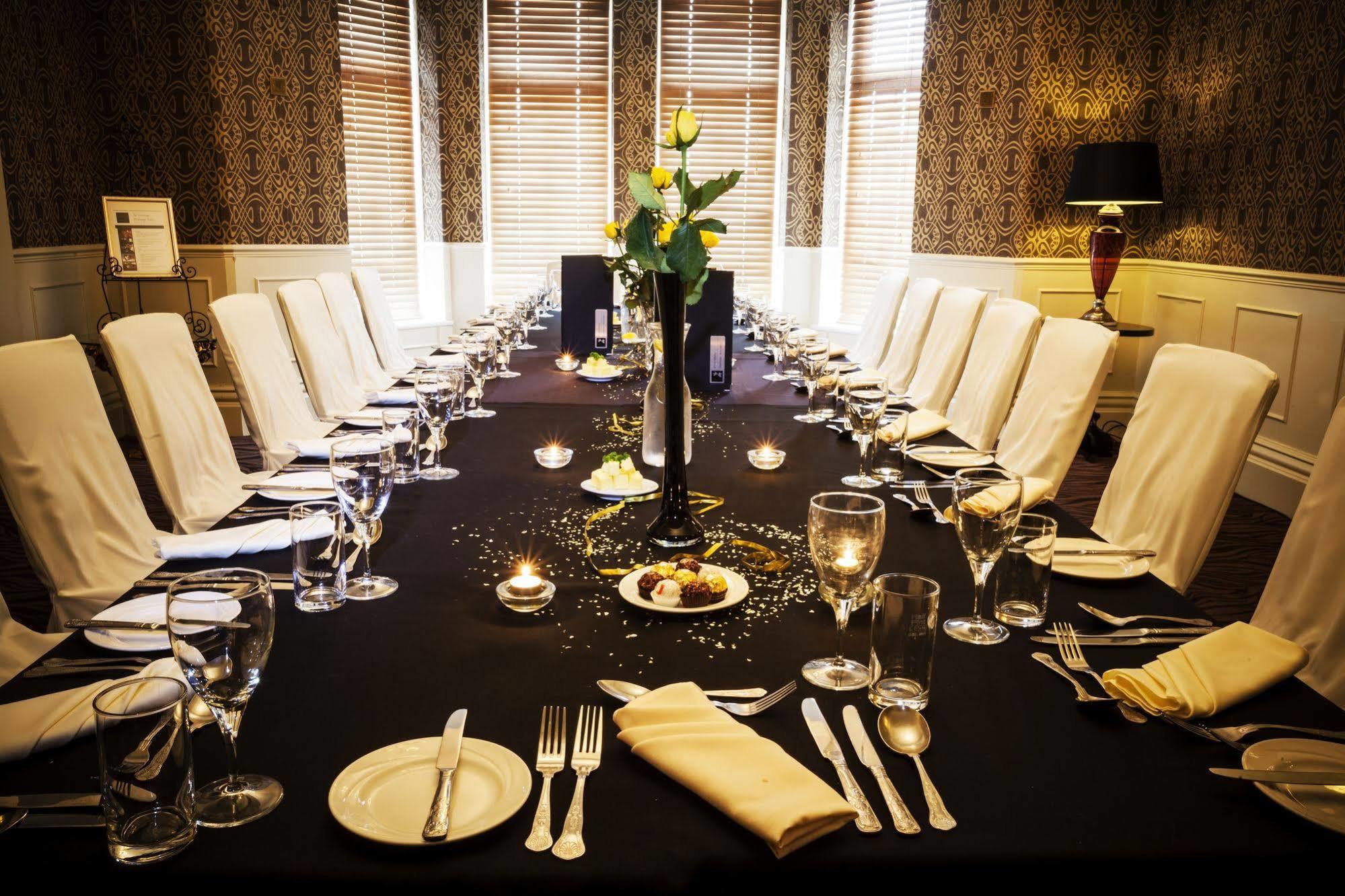 Stradey Park Hotel Llanelli Esterno foto