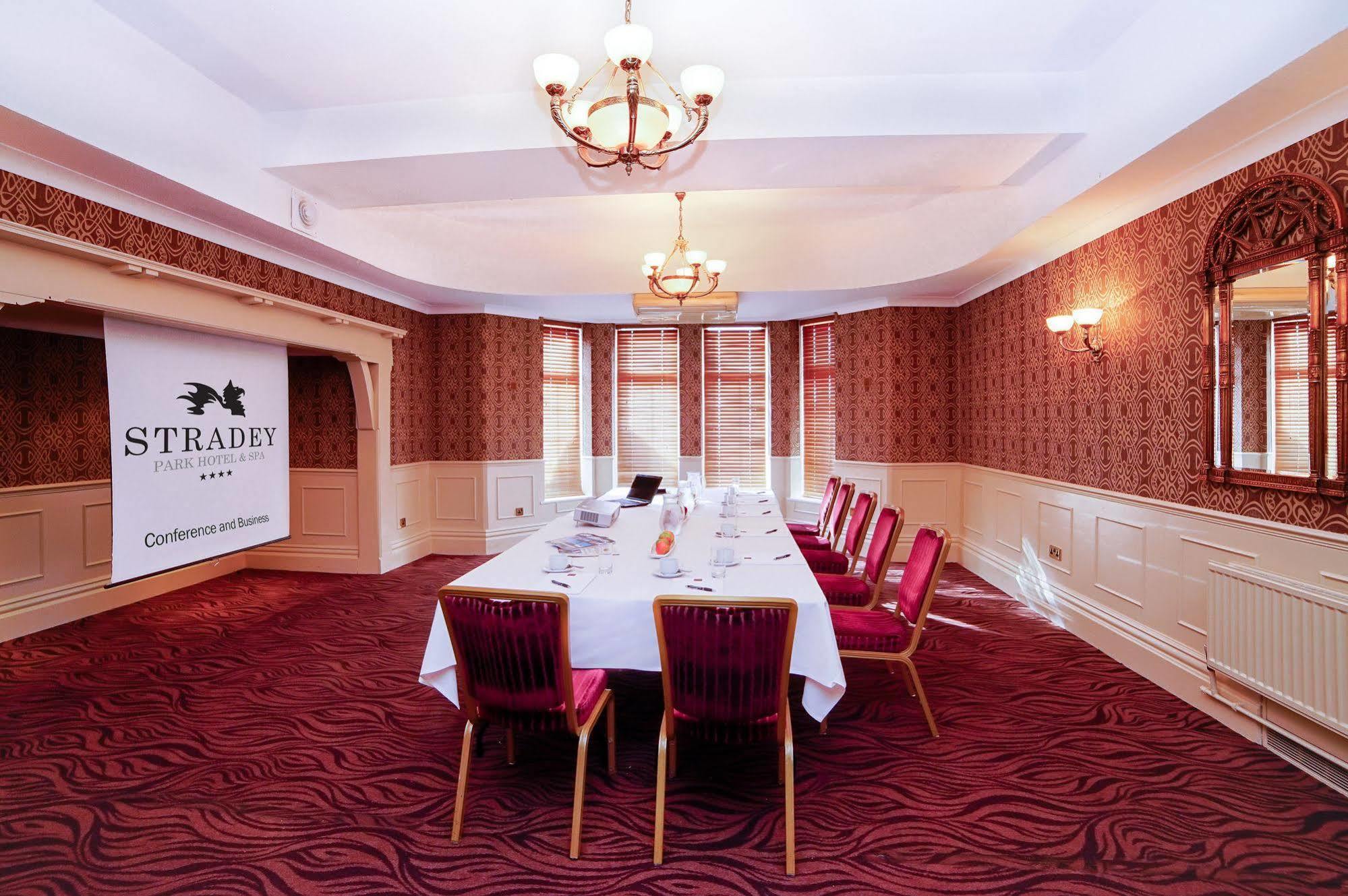 Stradey Park Hotel Llanelli Esterno foto