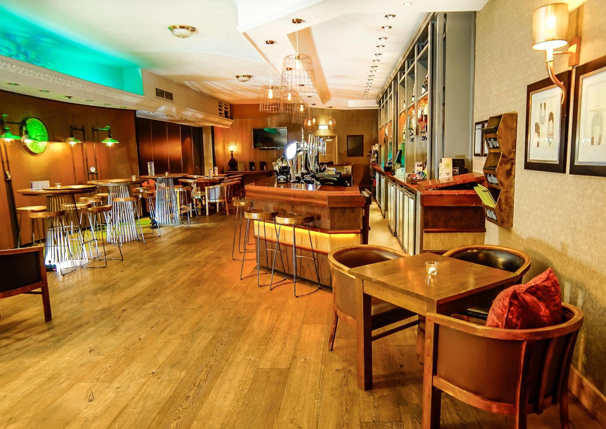 Stradey Park Hotel Llanelli Esterno foto
